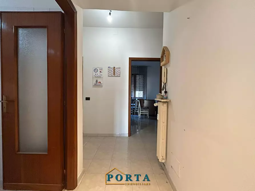 Immagine 20 di Appartamento in vendita  in Via Cavour 6 a Barolo