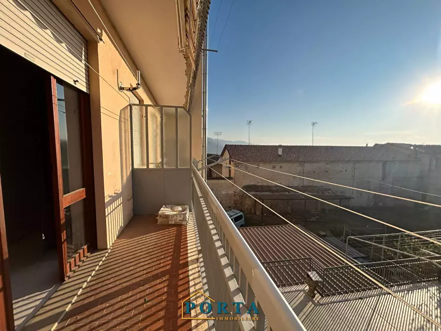 Immagine 7 di Appartamento in vendita  in Via Cavour 6 a Barolo