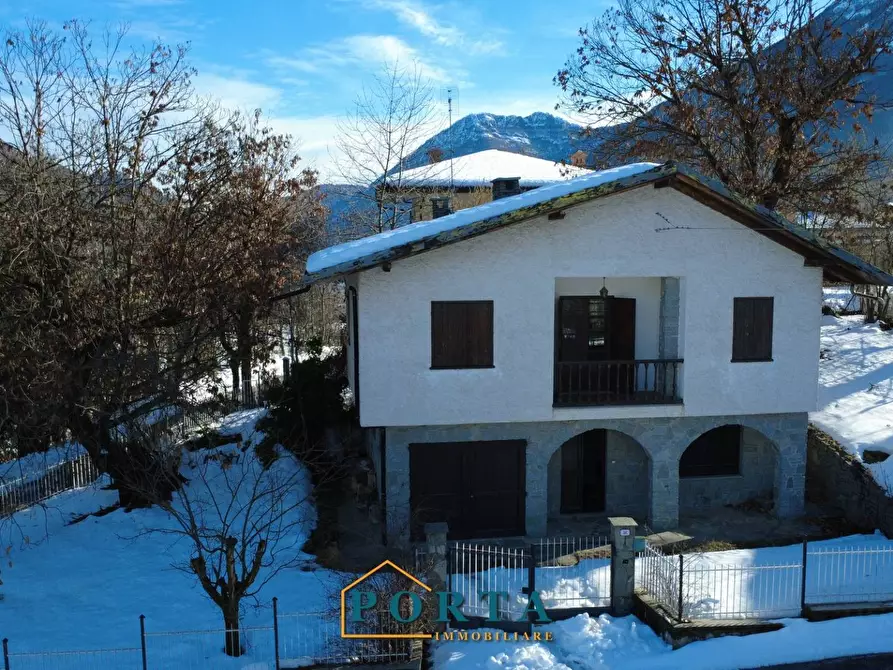 Immagine 1 di Villa in vendita  in Via Cialancia Festiona 16 a Demonte