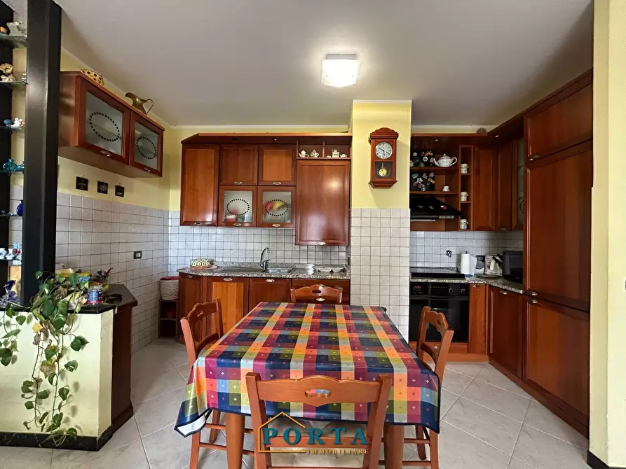 Immagine 9 di Appartamento in vendita  in Via Degli Iris 25 a Genova