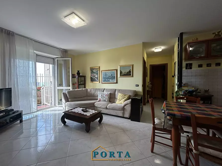 Immagine 11 di Appartamento in vendita  in Via Degli Iris 25 a Genova