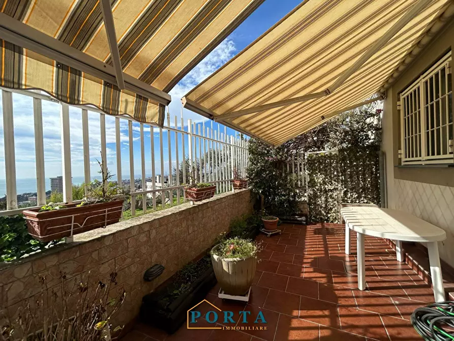 Immagine 27 di Appartamento in vendita  in Via Degli Iris 25 a Genova