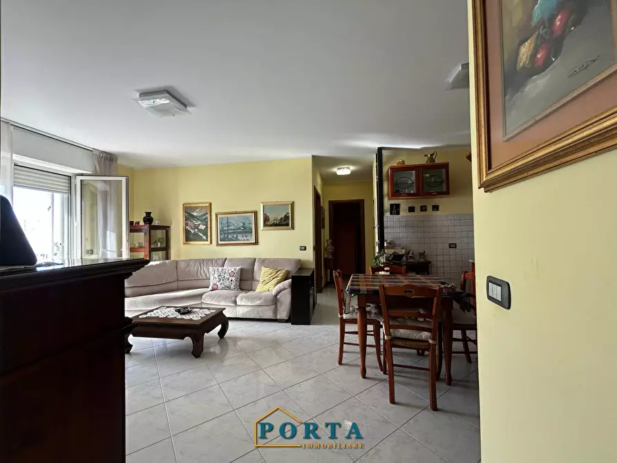 Immagine 60 di Appartamento in vendita  in Via Degli Iris 25 a Genova