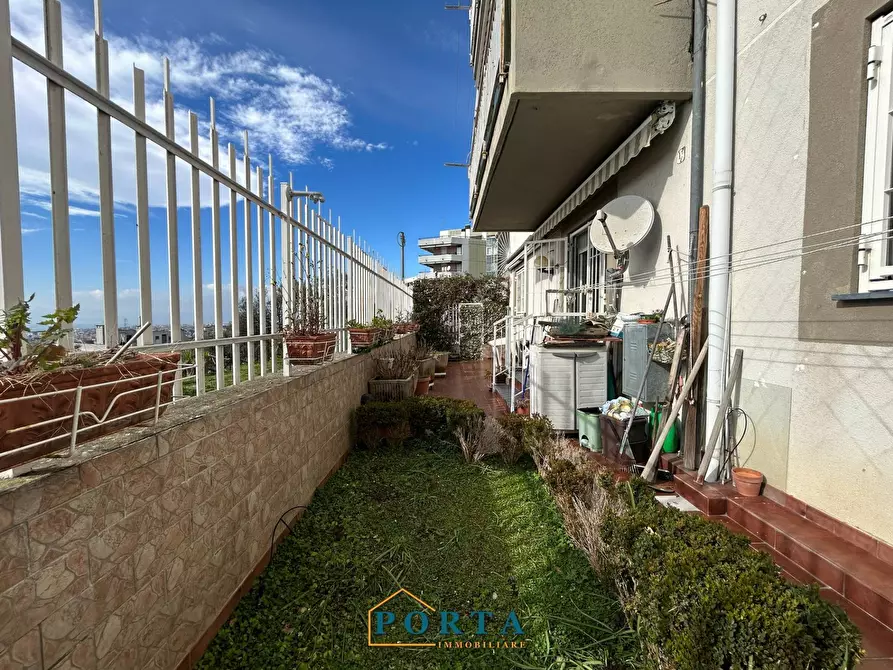 Immagine 63 di Appartamento in vendita  in Via Degli Iris 25 a Genova