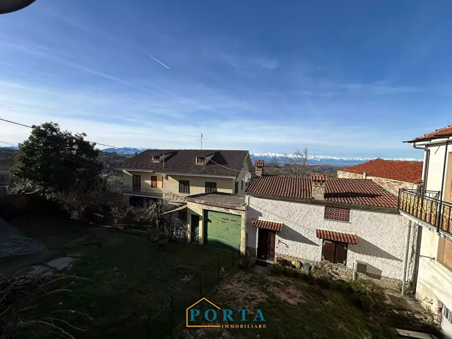 Immagine 17 di Appartamento in vendita  in Via Lorenzo Bruno 114 a Barolo