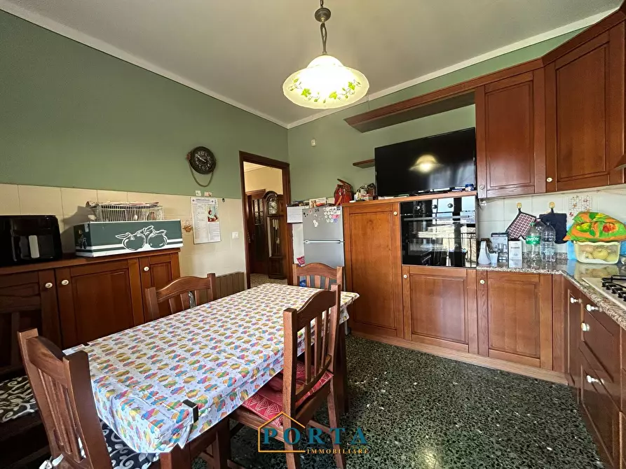 Immagine 28 di Appartamento in vendita  in Via Lorenzo Bruno 114 a Barolo