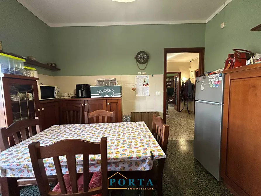 Immagine 30 di Appartamento in vendita  in Via Lorenzo Bruno 114 a Barolo