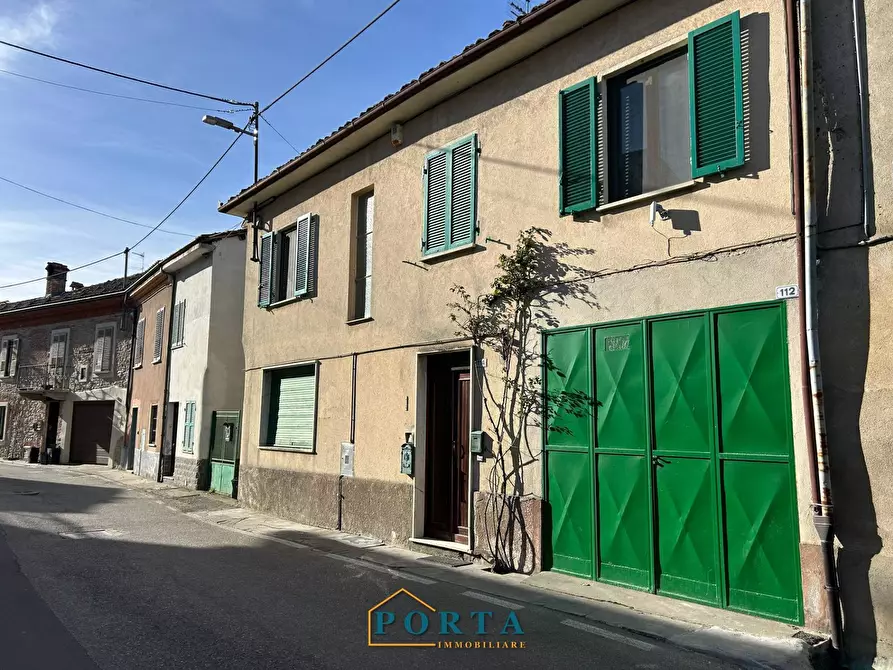 Immagine 3 di Appartamento in vendita  in Via Lorenzo Bruno 114 a Barolo