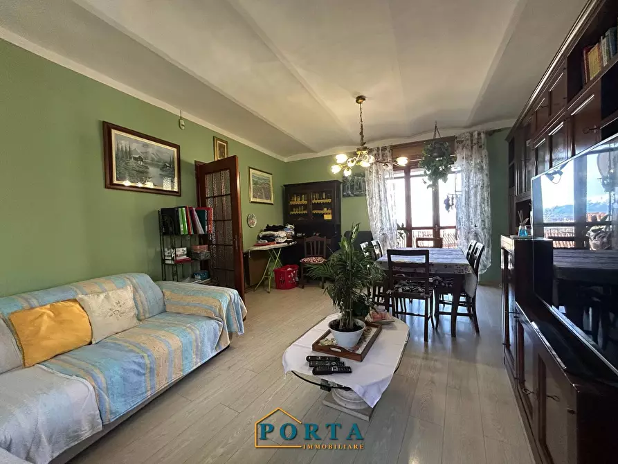 Immagine 12 di Appartamento in vendita  in Via Lorenzo Bruno 114 a Barolo