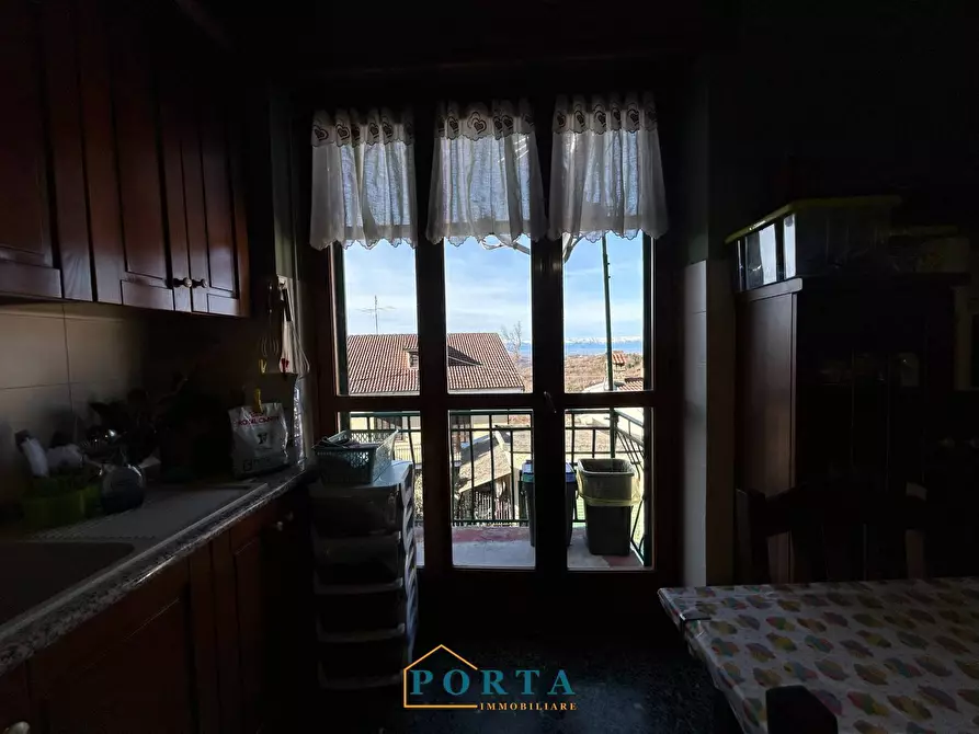 Immagine 32 di Appartamento in vendita  in Via Lorenzo Bruno 114 a Barolo