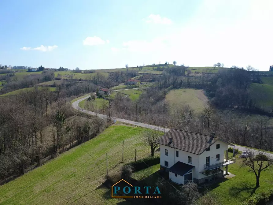Immagine 5 di Casa indipendente in vendita  a Barolo