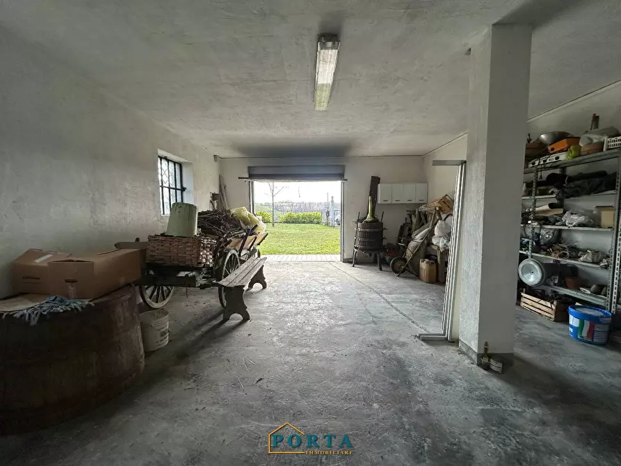 Immagine 68 di Casa indipendente in vendita  a Barolo