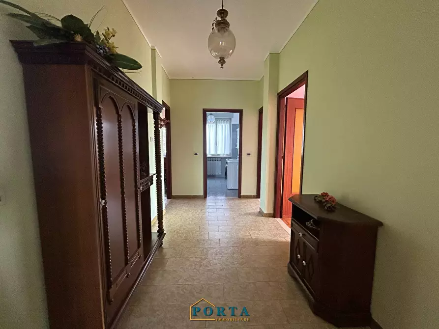 Immagine 60 di Casa indipendente in vendita  a Barolo