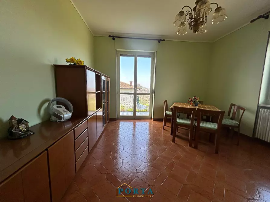 Immagine 51 di Casa indipendente in vendita  a Barolo