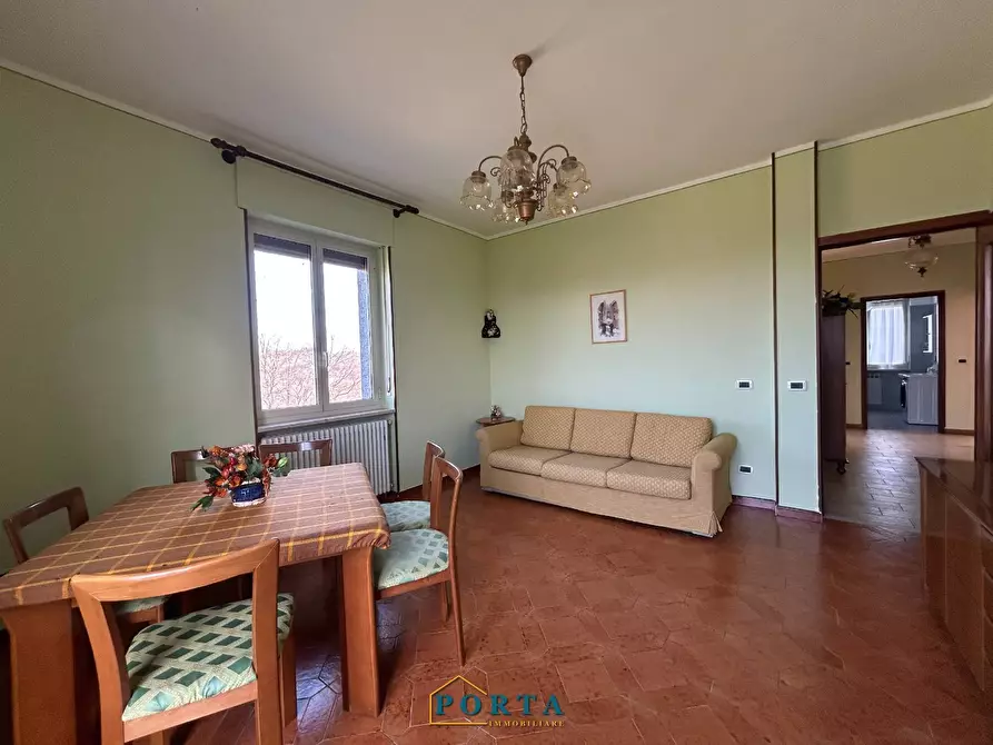 Immagine 52 di Casa indipendente in vendita  a Barolo