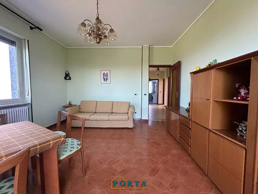 Immagine 50 di Casa indipendente in vendita  a Barolo