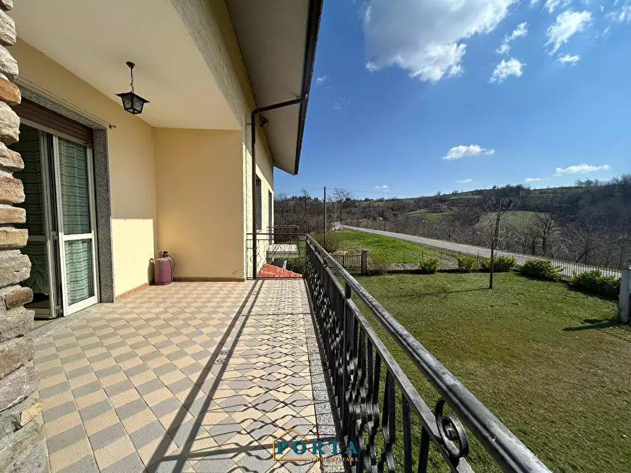 Immagine 25 di Casa indipendente in vendita  a Barolo