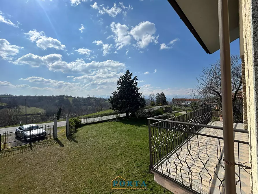 Immagine 39 di Casa indipendente in vendita  a Barolo