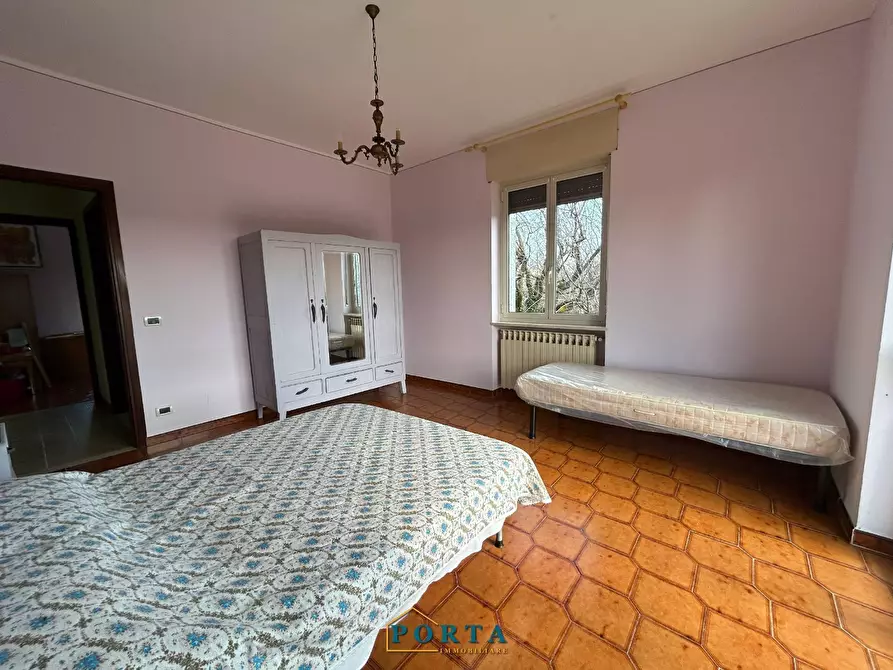 Immagine 33 di Casa indipendente in vendita  a Barolo