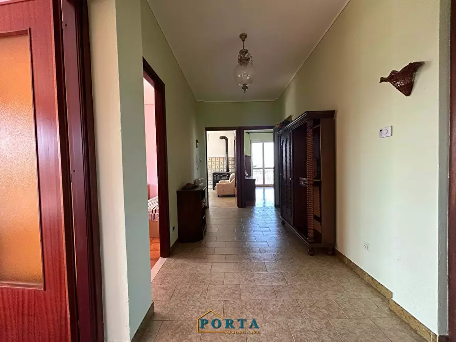 Immagine 48 di Casa indipendente in vendita  a Barolo