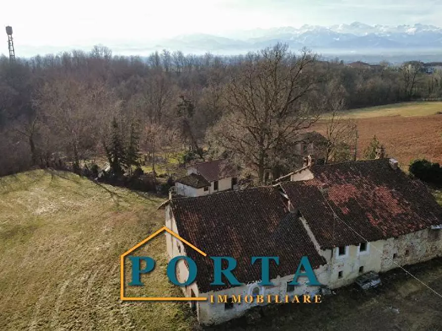Immagine 5 di Rustico / casale in vendita  in Strada Giovenala snc a Carrù