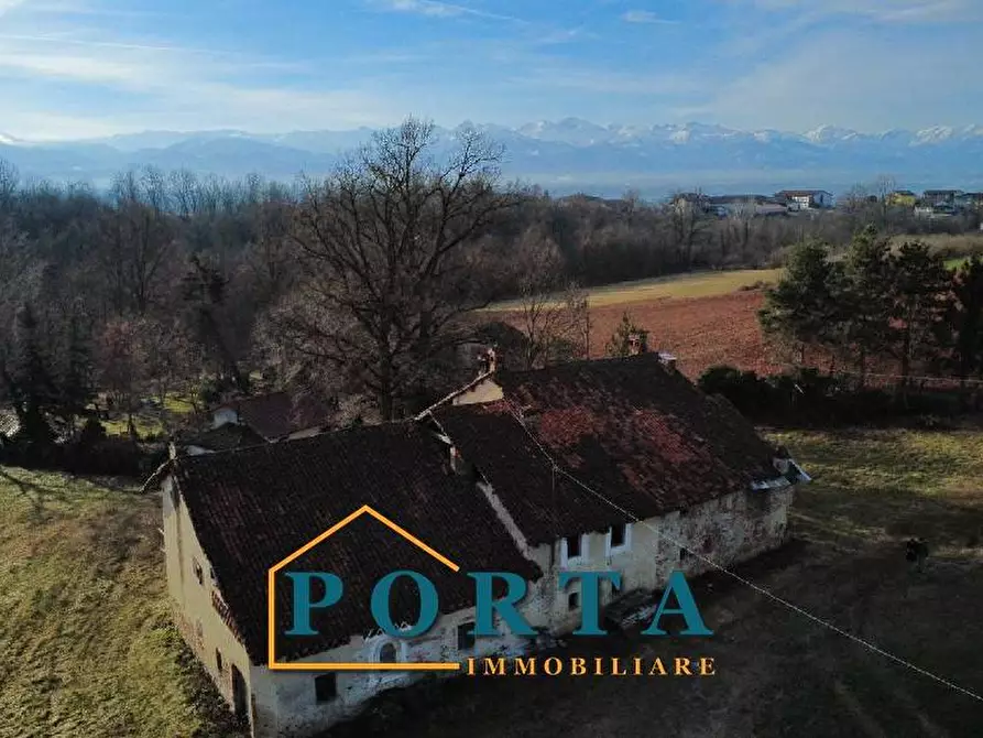Immagine 10 di Rustico / casale in vendita  in Strada Giovenala snc a Carrù