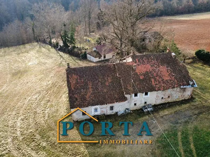 Immagine 14 di Rustico / casale in vendita  in Strada Giovenala snc a Carrù