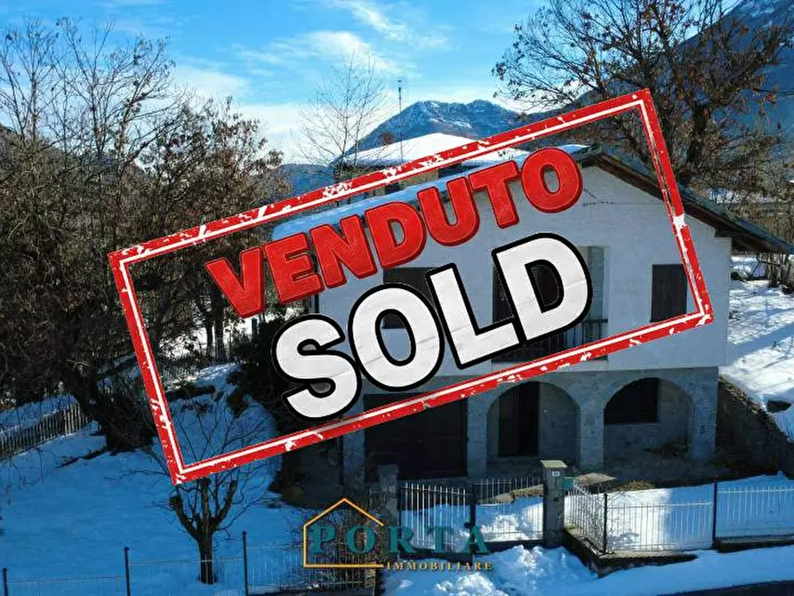 Immagine 1 di Villa in vendita  in Via Cialancia Festiona 16 a Demonte