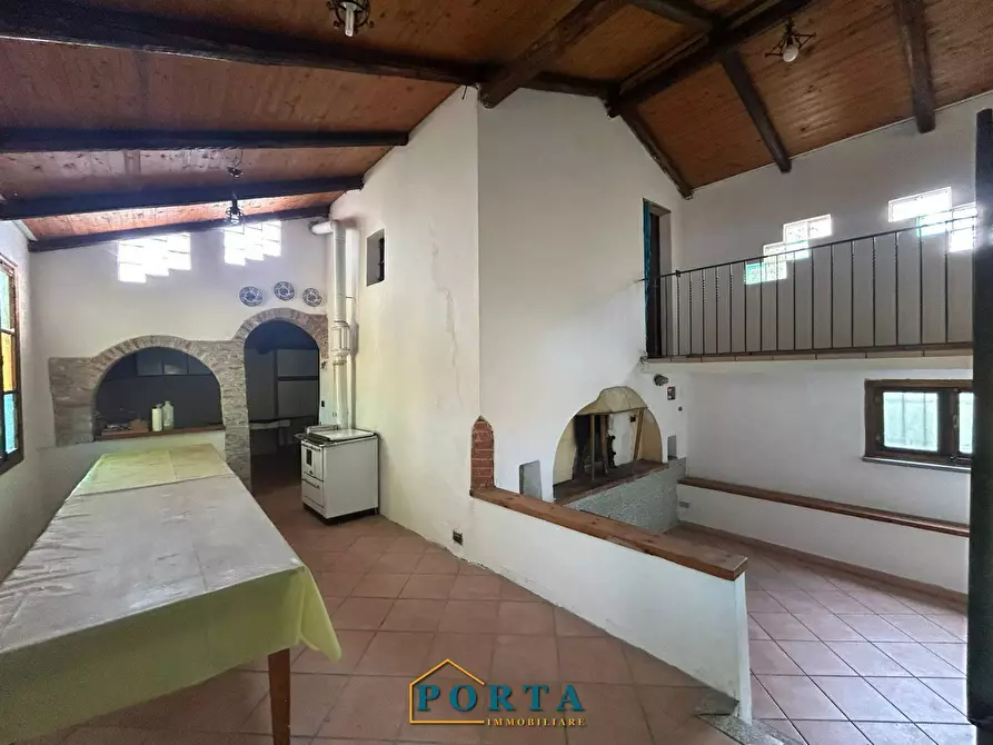 Immagine 15 di Rustico / casale in vendita  in Strada Giovenala snc a Carrù