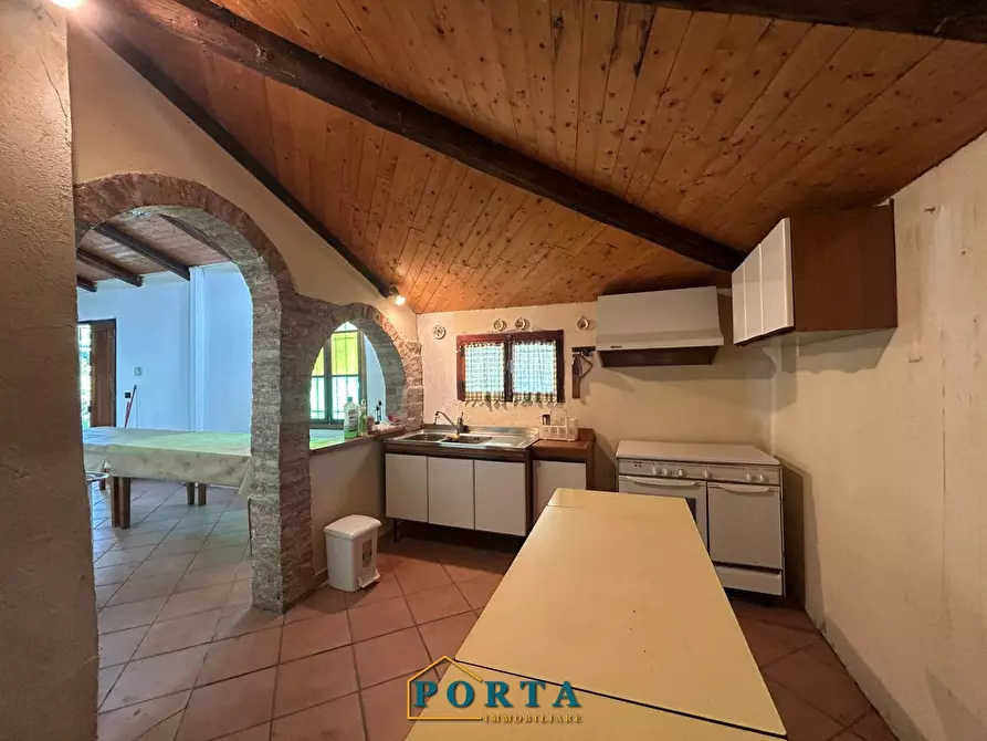 Immagine 16 di Rustico / casale in vendita  in Strada Giovenala snc a Carrù