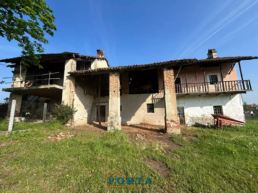 Immagine 24 di Rustico / casale in vendita  in Strada Giovenala snc a Carrù