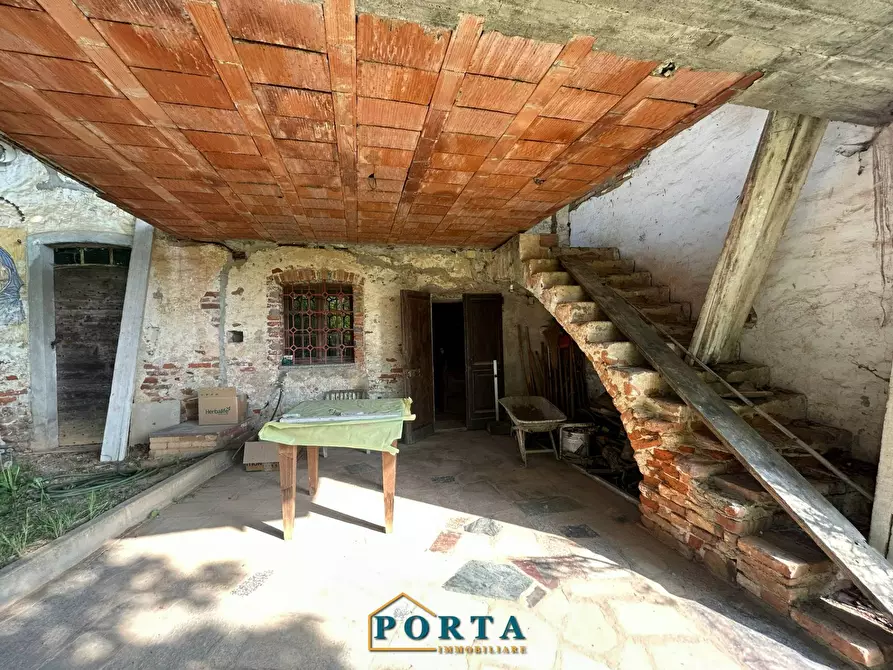Immagine 25 di Rustico / casale in vendita  in Strada Giovenala snc a Carrù