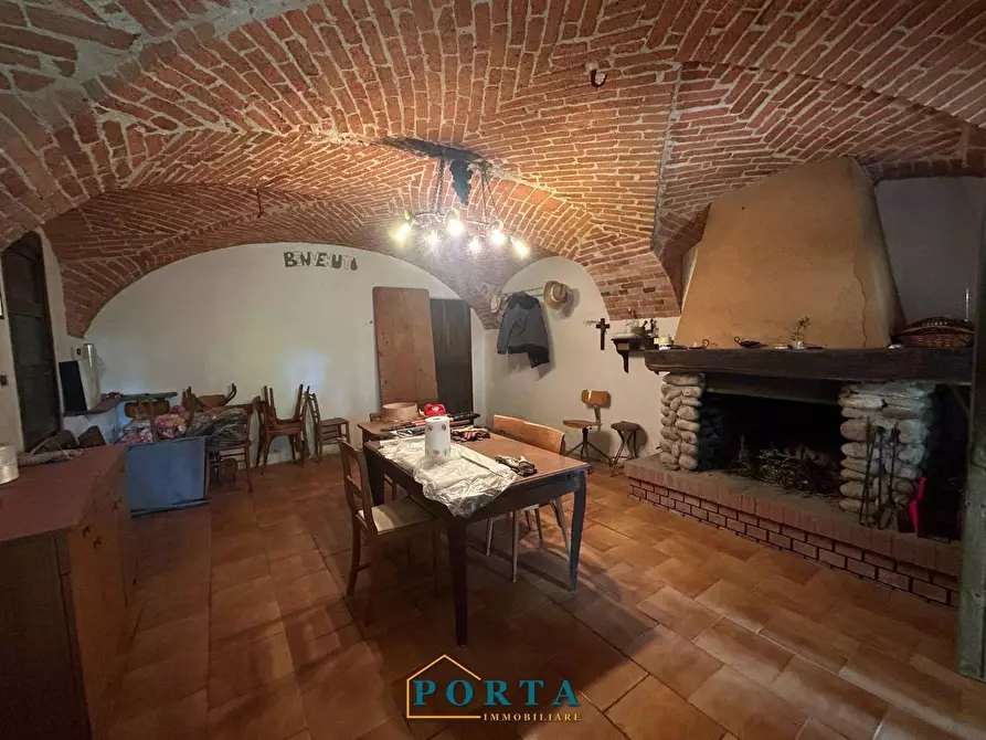 Immagine 13 di Rustico / casale in vendita  in Strada Giovenala snc a Carrù