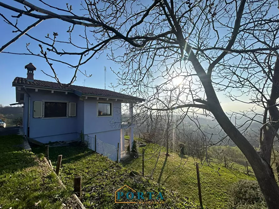 Immagine 1 di Villa in vendita  in Cascina Roreto 6 a Barolo