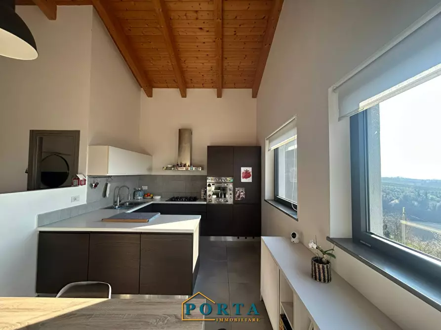 Immagine 7 di Villa in vendita  in Cascina Roreto 6 a Barolo