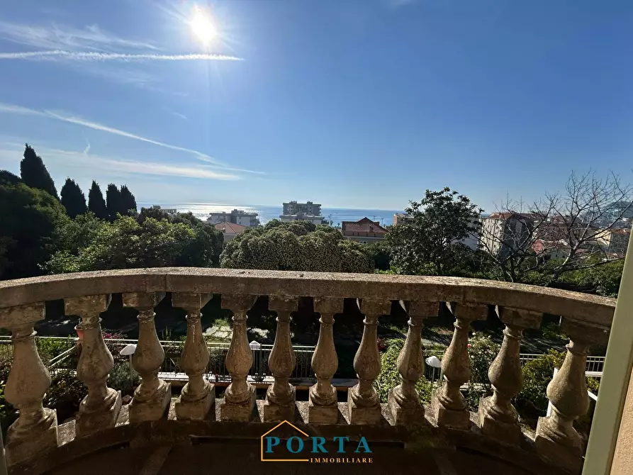 Immagine 15 di Appartamento in vendita  in Via Bellavista 47 a Savona