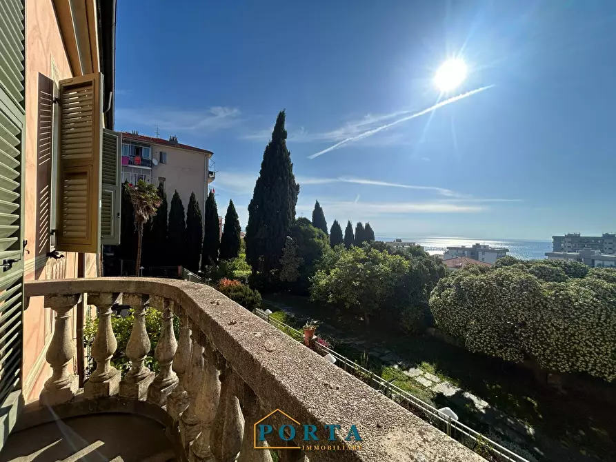 Immagine 16 di Appartamento in vendita  in Via Bellavista 47 a Savona