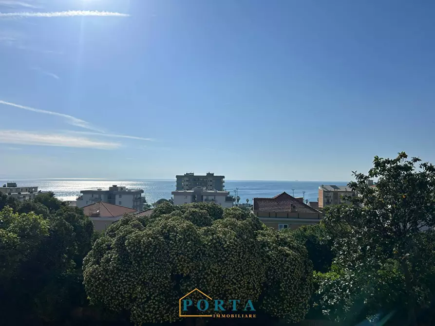 Immagine 18 di Appartamento in vendita  in Via Bellavista 47 a Savona