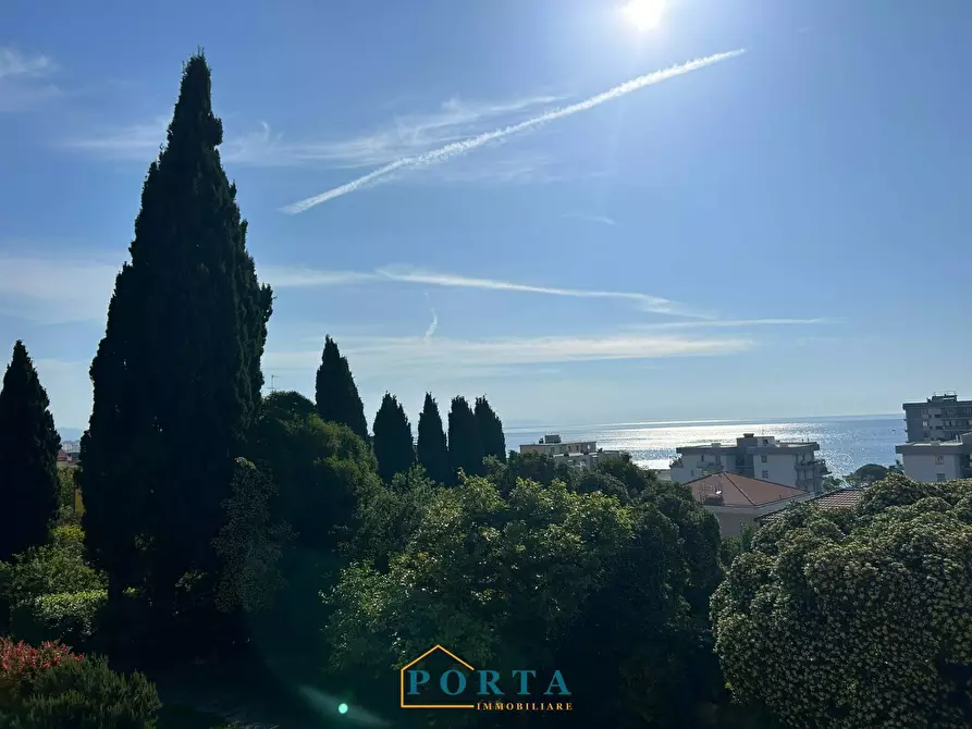 Immagine 19 di Appartamento in vendita  in Via Bellavista 47 a Savona