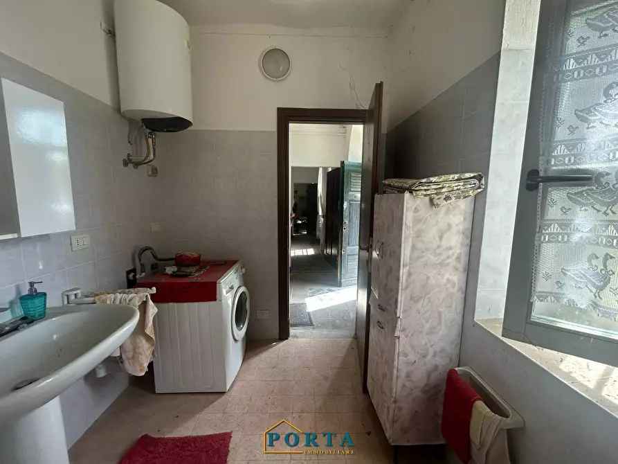 Immagine 9 di Casa indipendente in vendita  a Carrù