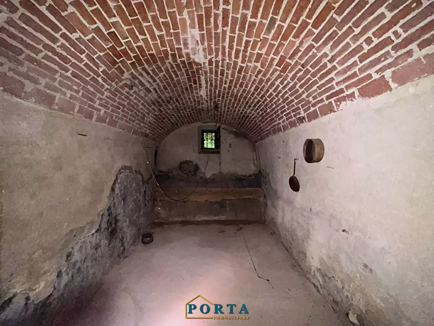 Immagine 34 di Casa indipendente in vendita  a Carrù