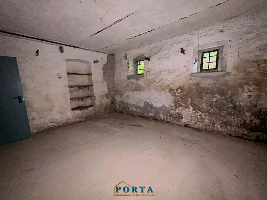 Immagine 35 di Casa indipendente in vendita  a Carrù