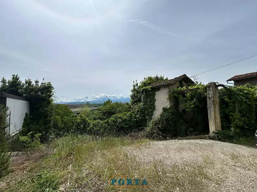 Immagine 40 di Casa indipendente in vendita  a Carrù