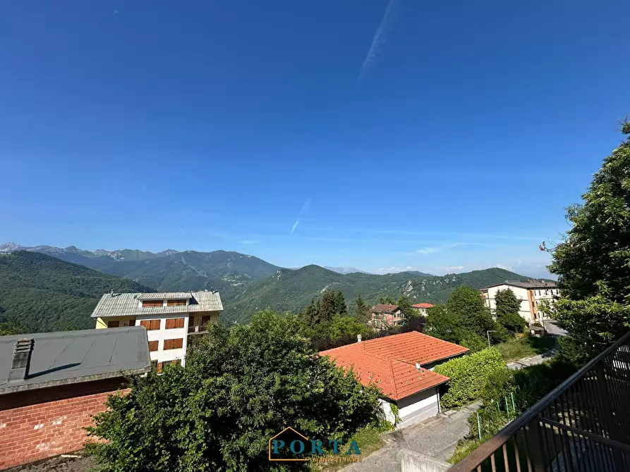 Immagine 8 di Palazzo in vendita  in Via Carlevaris a Briaglia