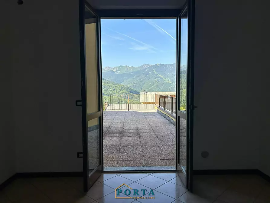 Immagine 28 di Palazzo in vendita  in Via Carlevaris a Briaglia