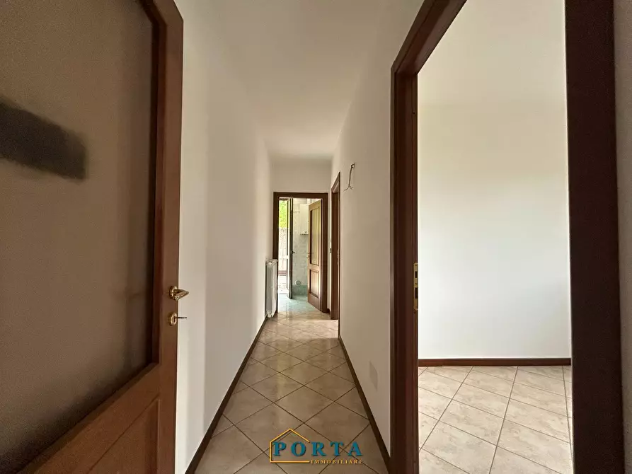 Immagine 63 di Palazzo in vendita  in Via Carlevaris a Briaglia