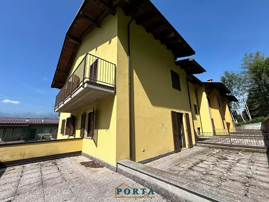 Immagine 65 di Palazzo in vendita  in Via Carlevaris a Briaglia