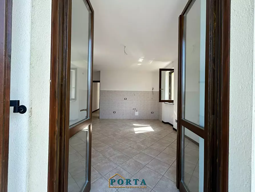 Immagine 70 di Palazzo in vendita  in Via Carlevaris a Briaglia