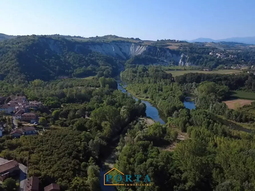 Immagine 2 di Casa indipendente in vendita  in Frazione Naviante 12 a Barolo