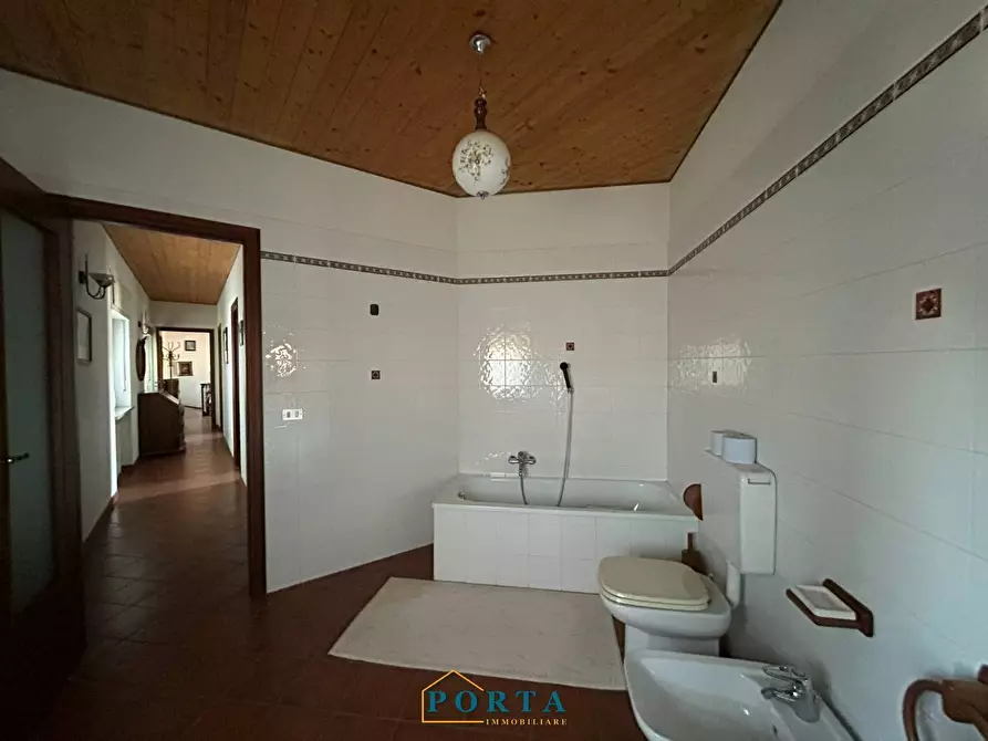 Immagine 18 di Casa indipendente in vendita  in Frazione Naviante 12 a Barolo